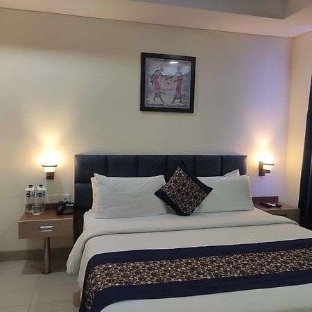 Hyphen Haridwar Grand Hotel Exterior photo