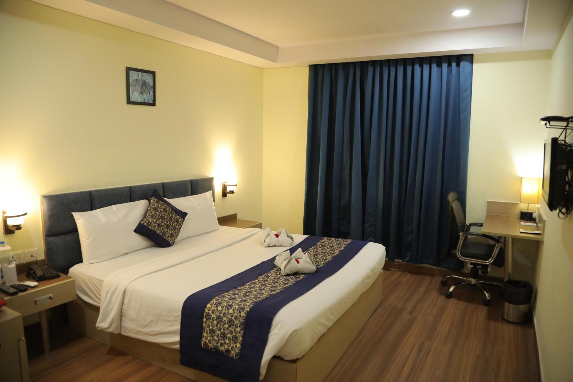 Hyphen Haridwar Grand Hotel Exterior photo