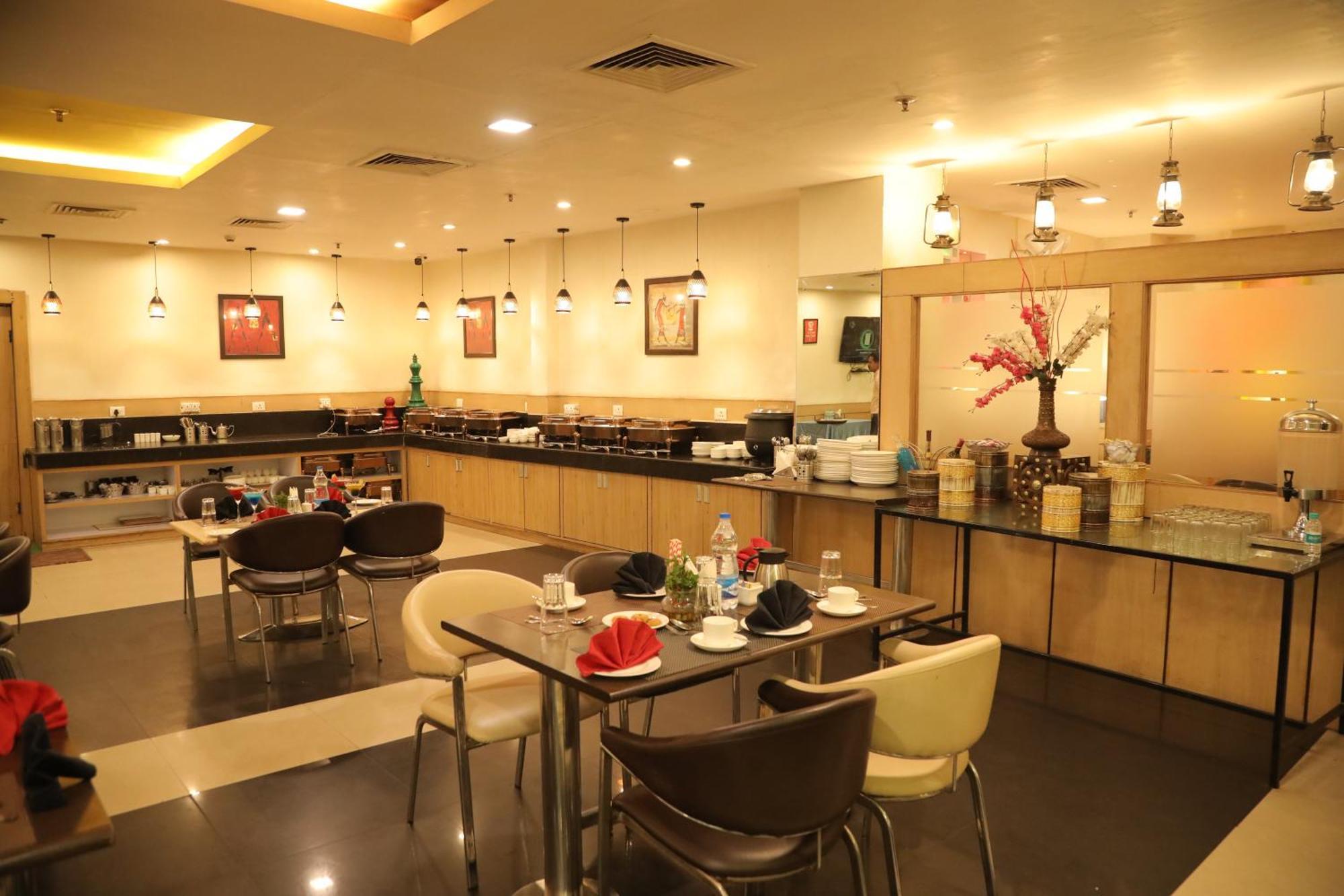 Hyphen Haridwar Grand Hotel Exterior photo